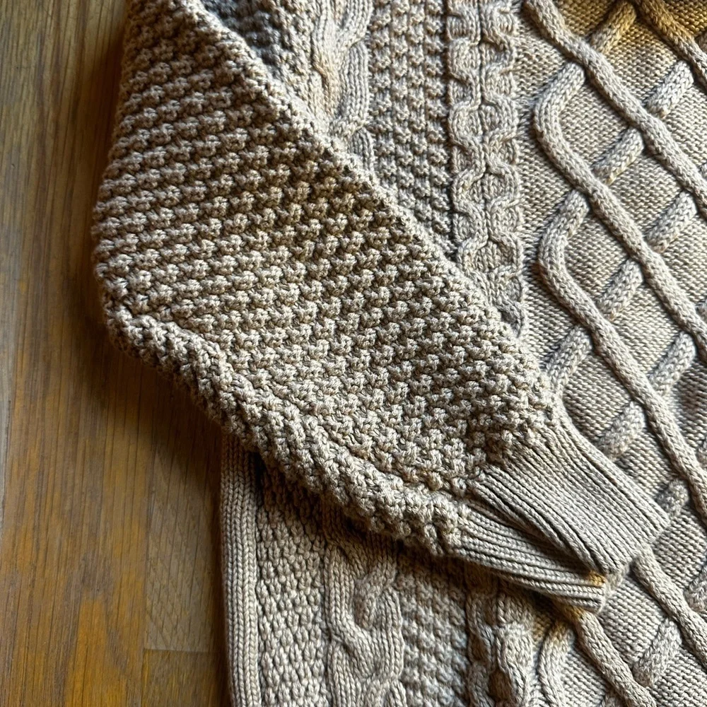 Old Navy Kids Beige Cable Knit‎ Sweater